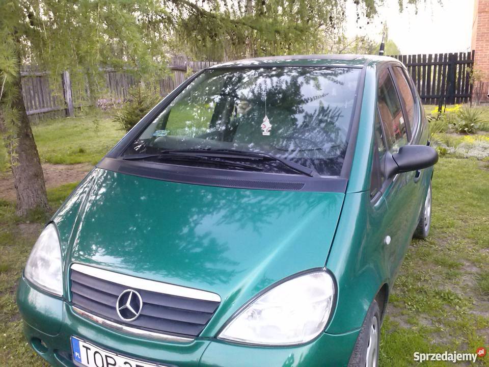 sprzedam mercedesa zielony w stanie 1600cm3