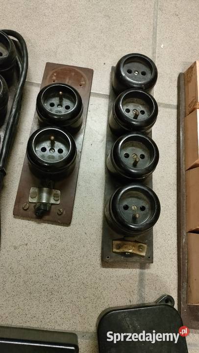 Gniazdko elektryczne bakelit loft czarne PRL Szczecin