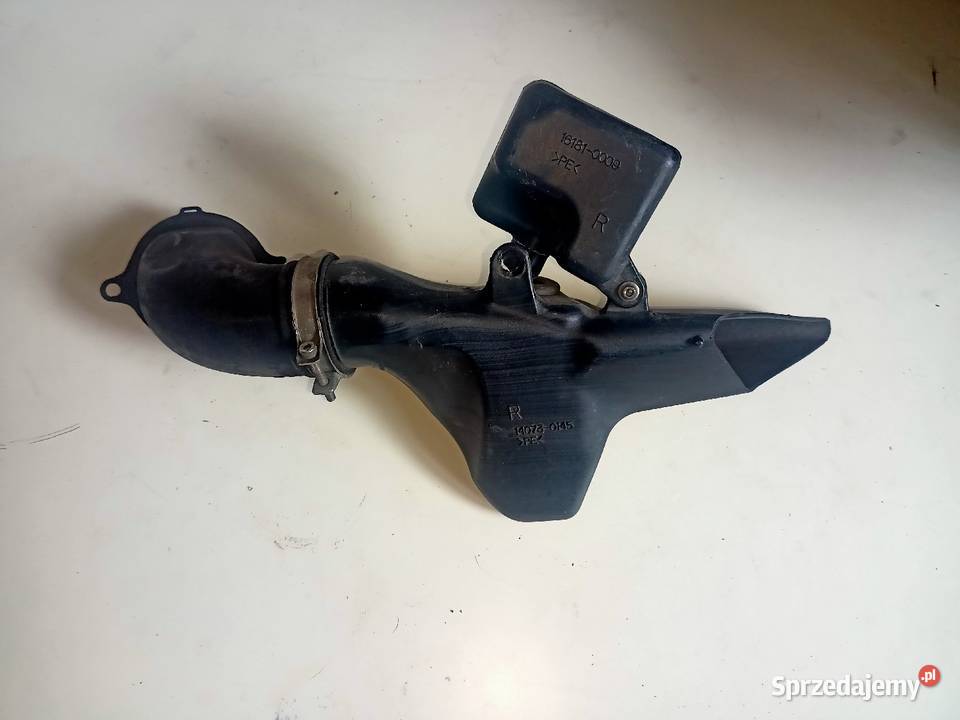 Wlot powietrza prawy Kawasaki GTR 1400 1014