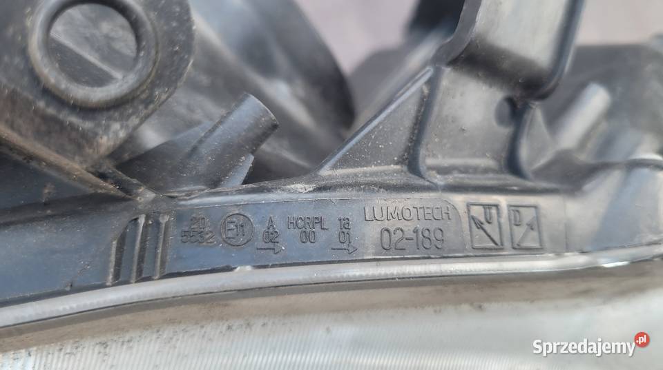 TOYOTA COROLLA E15 LAMPA REFLEKTOR LEWY PRZÓD osobowe śląskie Ruda Śląska