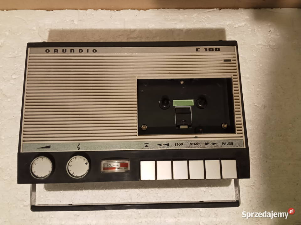 GRUNDIG C100