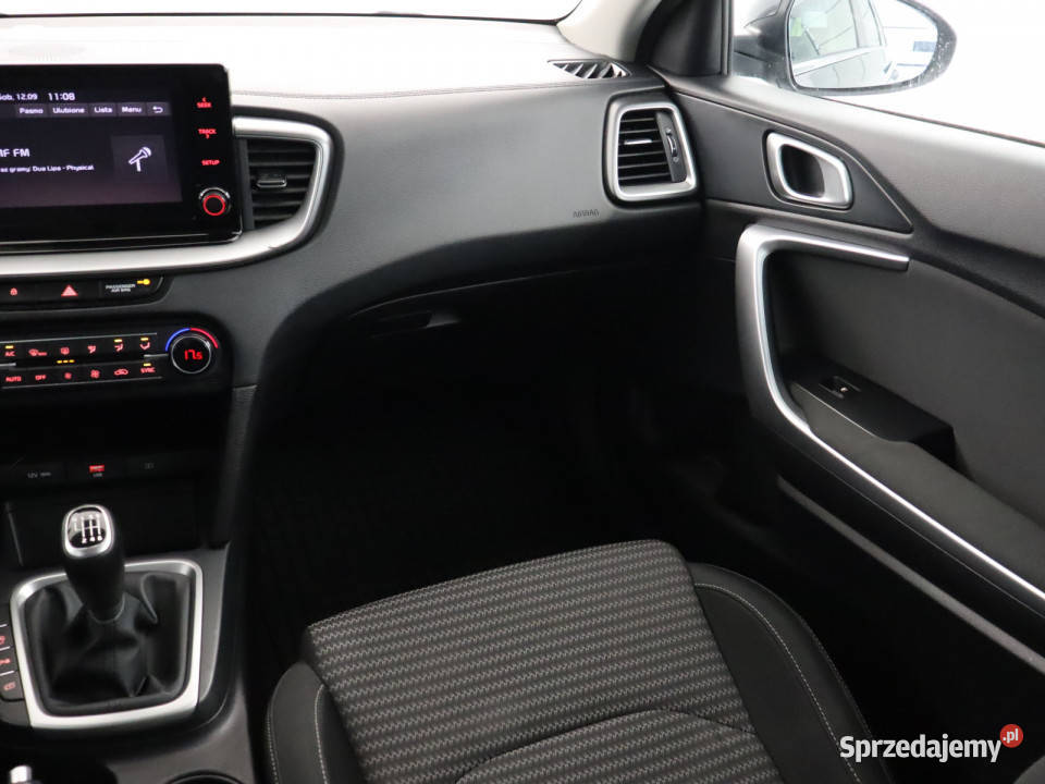 Kia Ceed 15 TGDI wielofunkcyjna kierownica Bielany Wrocławskie