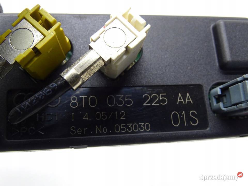 WZMACNIACZ ANTENY 8T0035225AA AUDI A5 8T 0716r