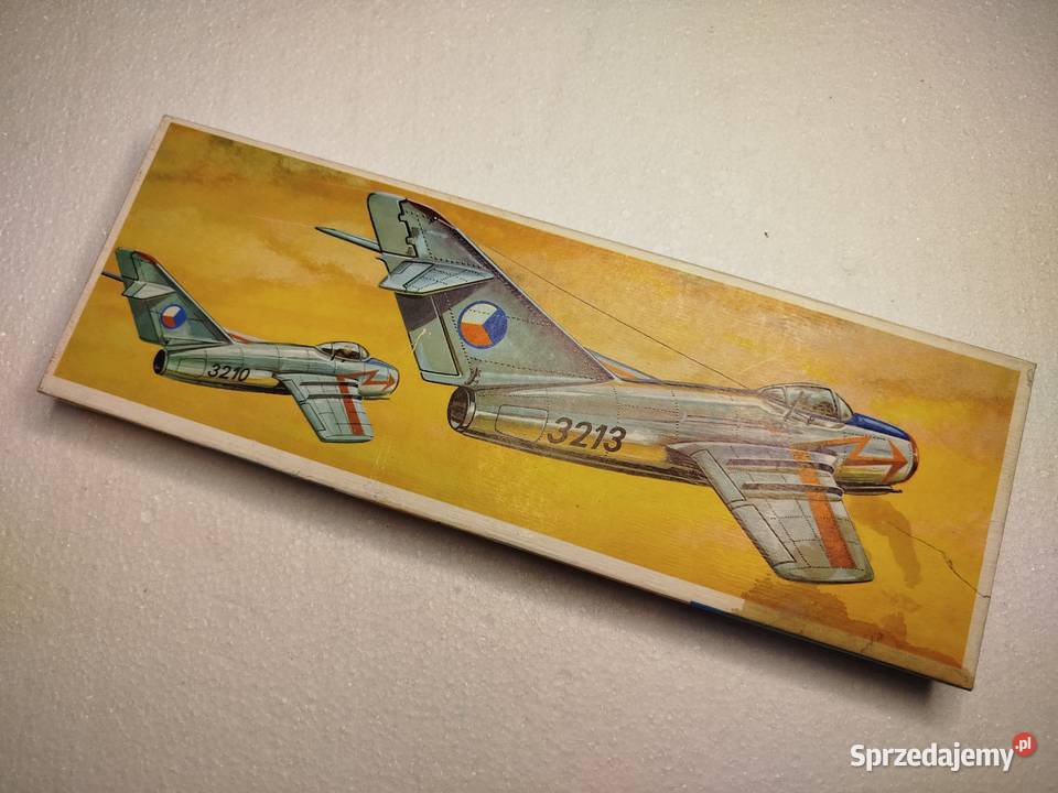 Model do sklejania MIG15 Plasticart box Zgierz