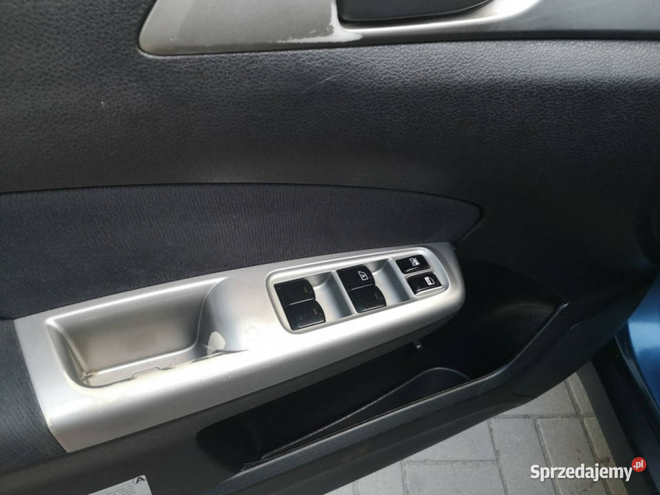 Subaru Forester 20 D 147 Klimatronik 4x4 Alu podgrzewane fotele