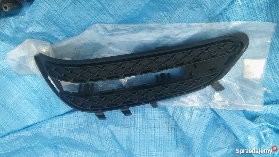 MERCEDES W212 KRATKA LEWA ZDERZAKA A2128851723 lubuskie Strzelce Krajeńskie