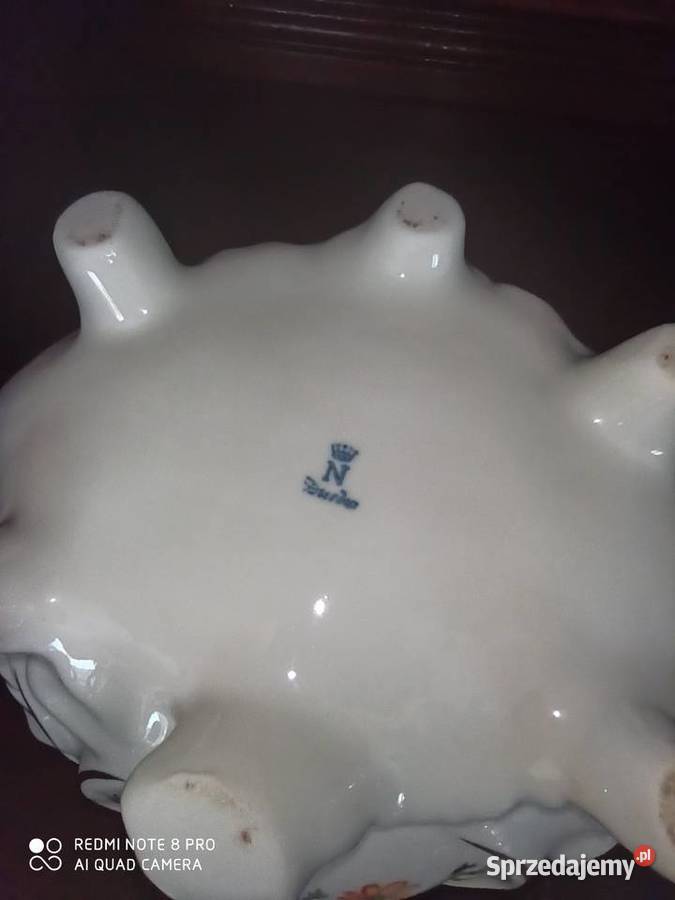 Puzdro Dresden z różyczką na pokrywce Gdańsk