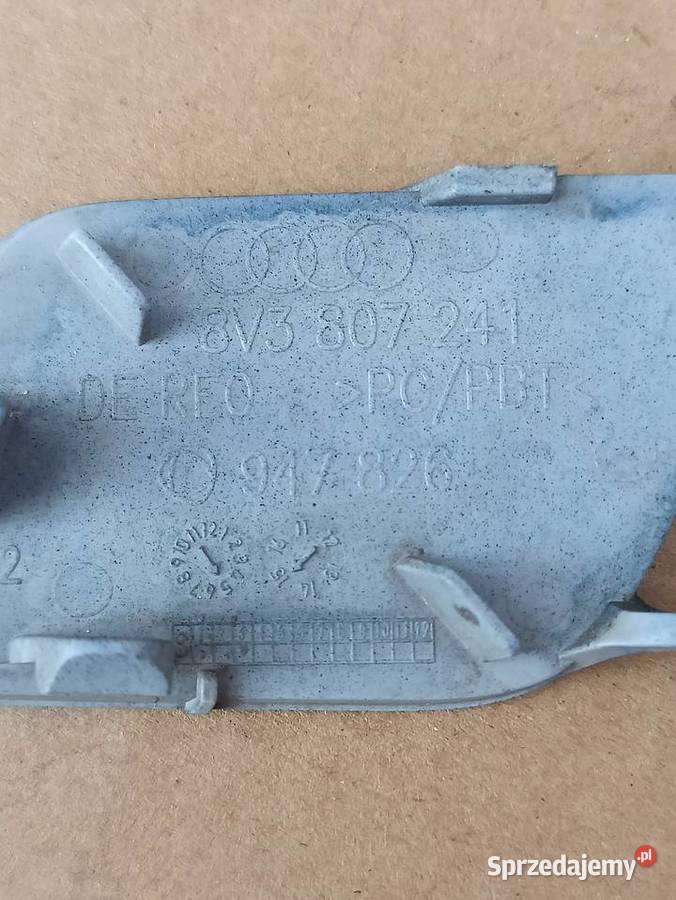 Audi A3 8V zaślepka zderzaka przód niebieska Bolesławiec