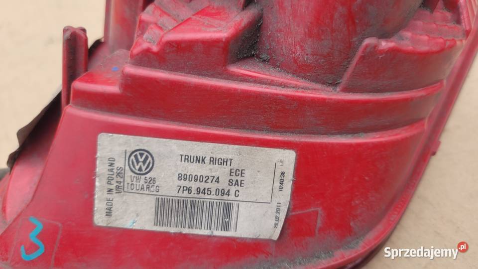 VW TOUAREG II 7P TYLNA PRAWA LAMPA ZWYKŁA W