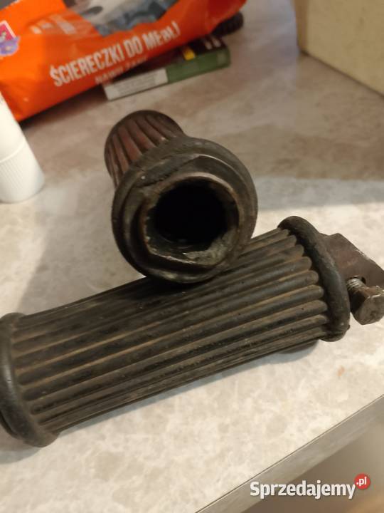 Podnóżki pasażera junak10