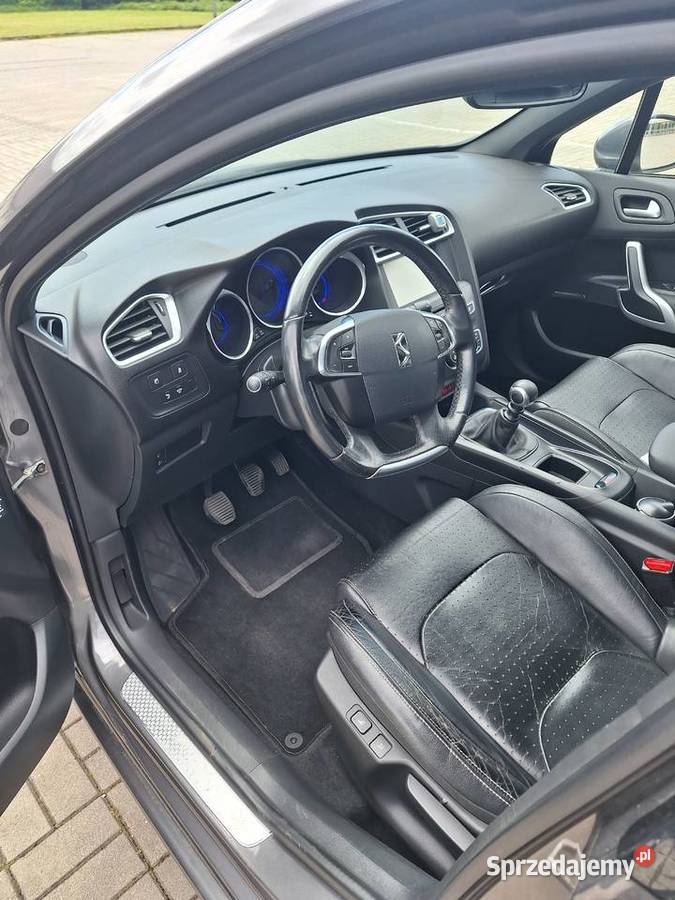 ŁADNY DS4 16 BLUEHDI Hatchback