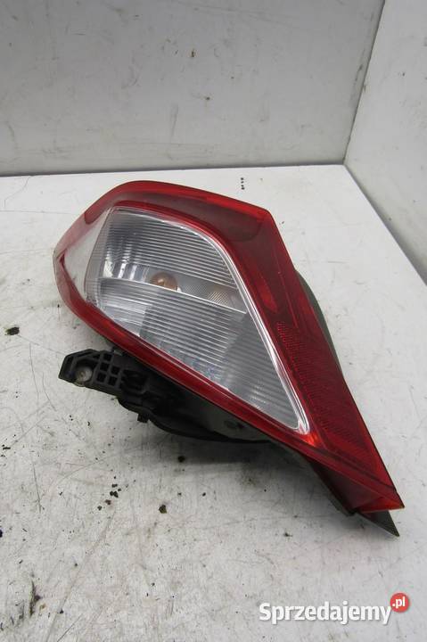 LAMPA TYLNA LEWY TYŁ TOYOTA YARIS III 000528 osobowe sprzedam