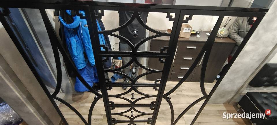 Czarnabiała szafawysoki połysk Glamour małopolskie Nowy Sącz