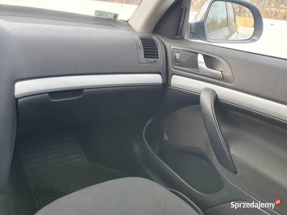 SKODA OCTAVIA 14 TSI 2011 102 Krajowy Oryginał manualna Katowice