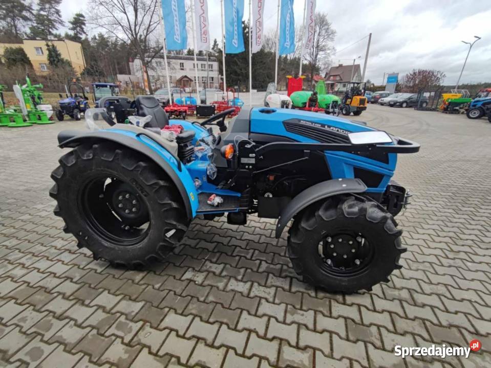 Ciągnik do tuneli foliowych LANDINI Mistral 2055