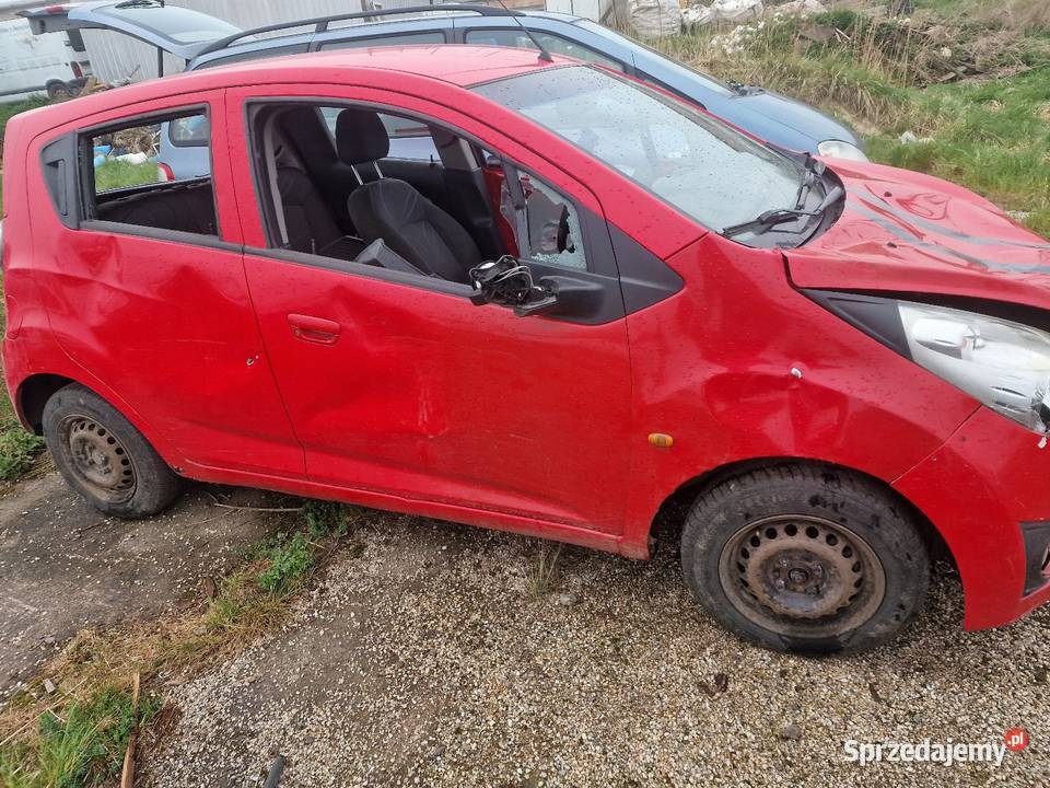 Sprzedam chevroleta spark na części Części samochodowe dolnośląskie Czarny Bór