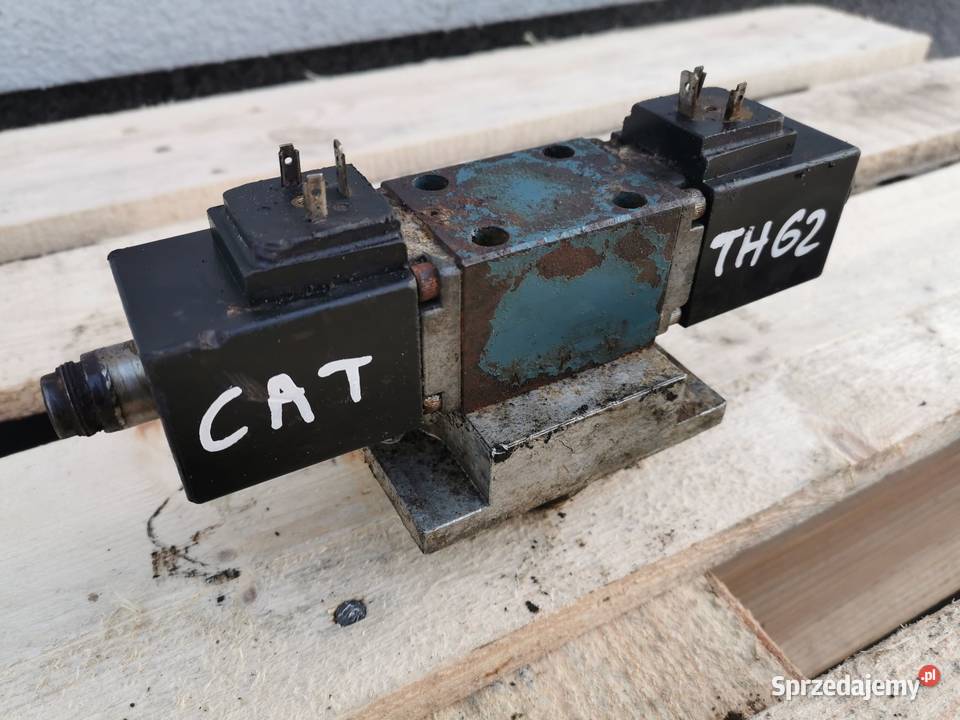 Cewki ustawienia kół CAT TH 1998r