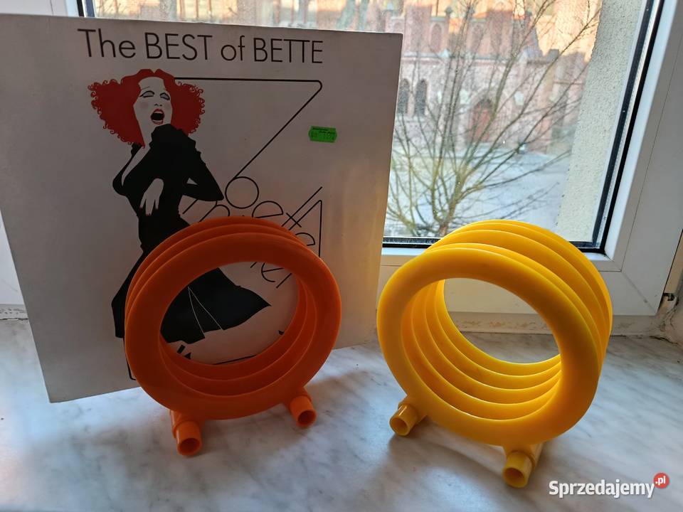 Dwa stojaki na płyty winylowe z PRL Veritas zachodniopomorskie