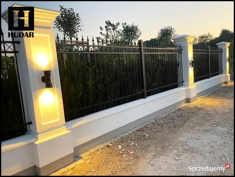 Słupy betonowe dworkowe słupki pałacowe Płońsk