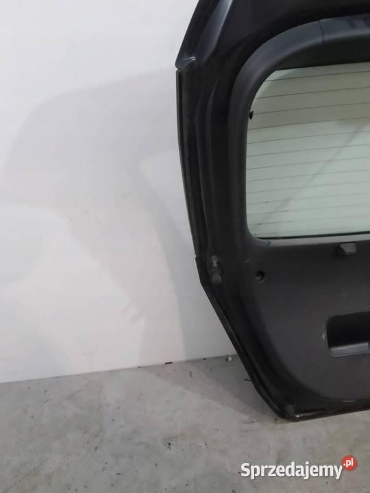 KLAPA TYŁ SZYBA 5D HB 9F Hyundai i30 I 20072012 Klapy bagażnika sprzedam