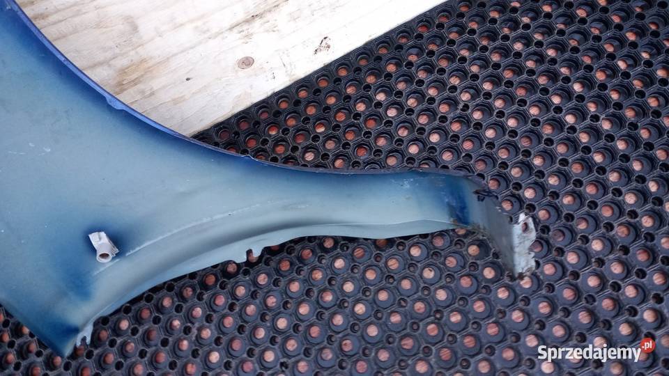 OPEL CORSA D BŁOTNIK PRZÓD LEWY Z21B osobowe Zbierkowo
