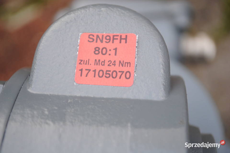 Motoreduktor kątowy 037kw 175obrmin SN9FH