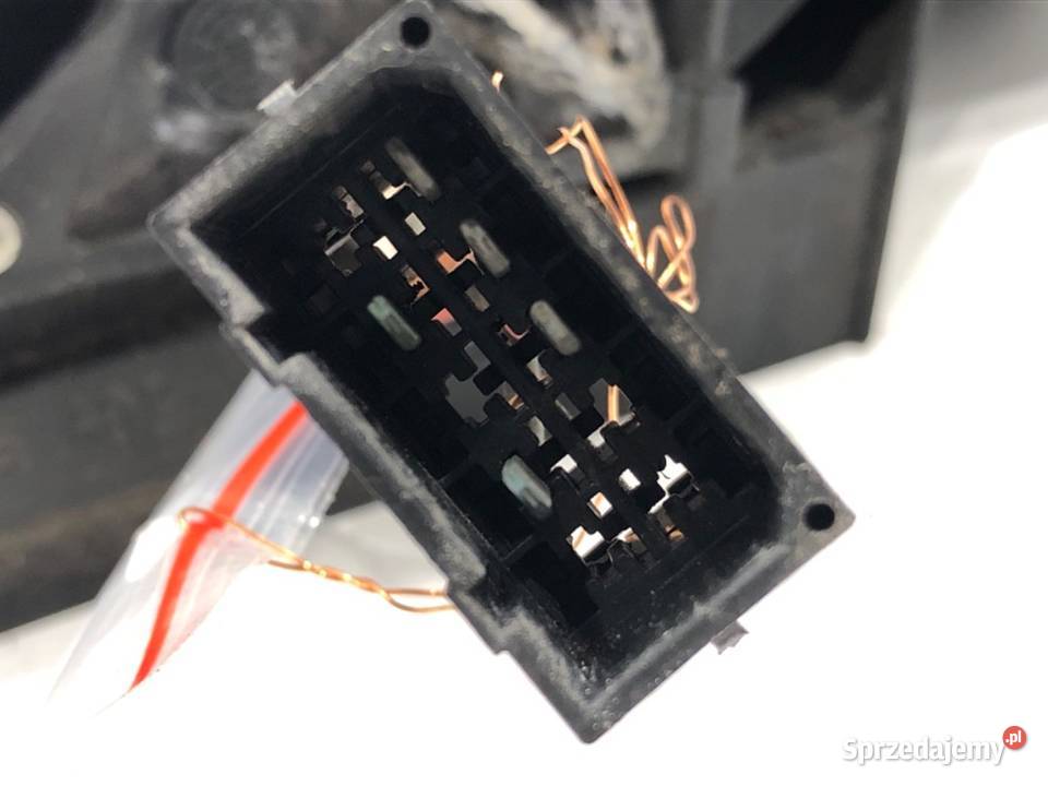 LUSTERKO PRAWY AUDI A4 B5 SedanLimuzyna 9401