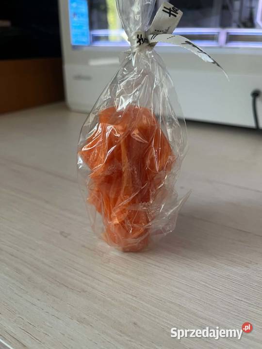Świeca zakręcona falowana pomarańczowa Handmade lubelskie Radzyń Podlaski