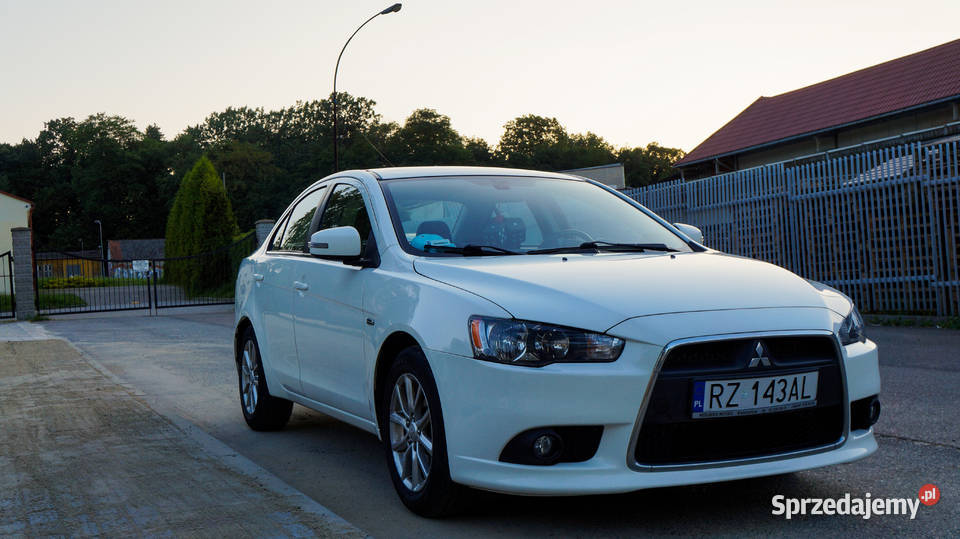 Sprzedam Mitsubishi Lancer 16 nieuszkodzony Lancer Rzeszów