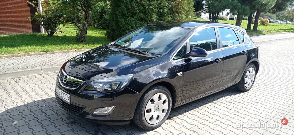 Opel Astra 2010 14 100 benzyna LPG komputer pokładowy