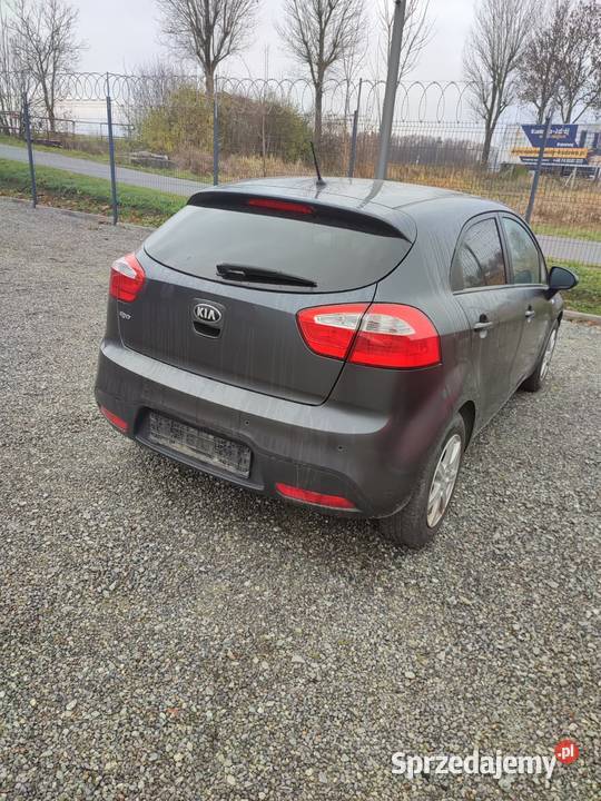 Kia rio z Niemiec bezwypadkowy 125 benzyna 192000km Kłodzko
