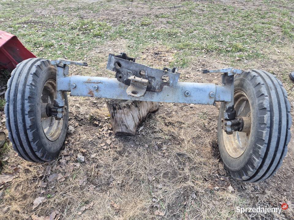 Przednia oś Ursus C330 kołyska koła zaczep
