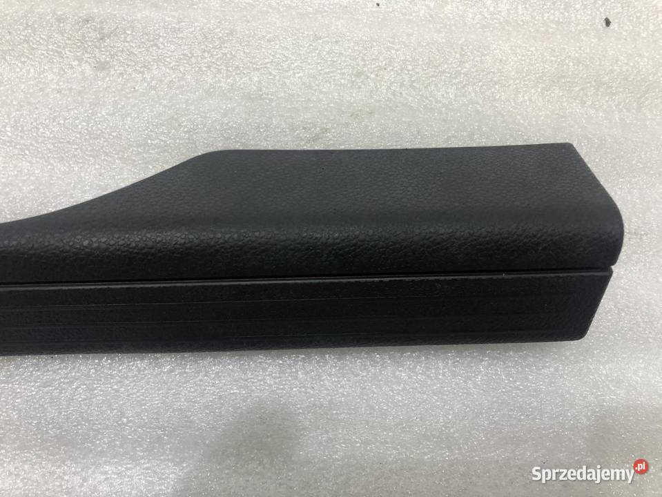 NAKŁADKA PROGU PRAWY TYŁ MERCEDES W204