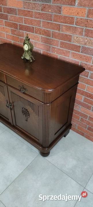 Piękny pomocnik komoda dębowa Łagów
