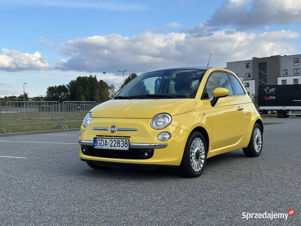Piękny Fiat 500 12 benzyna klimatyzacja czujniki Warszawa sprzedam