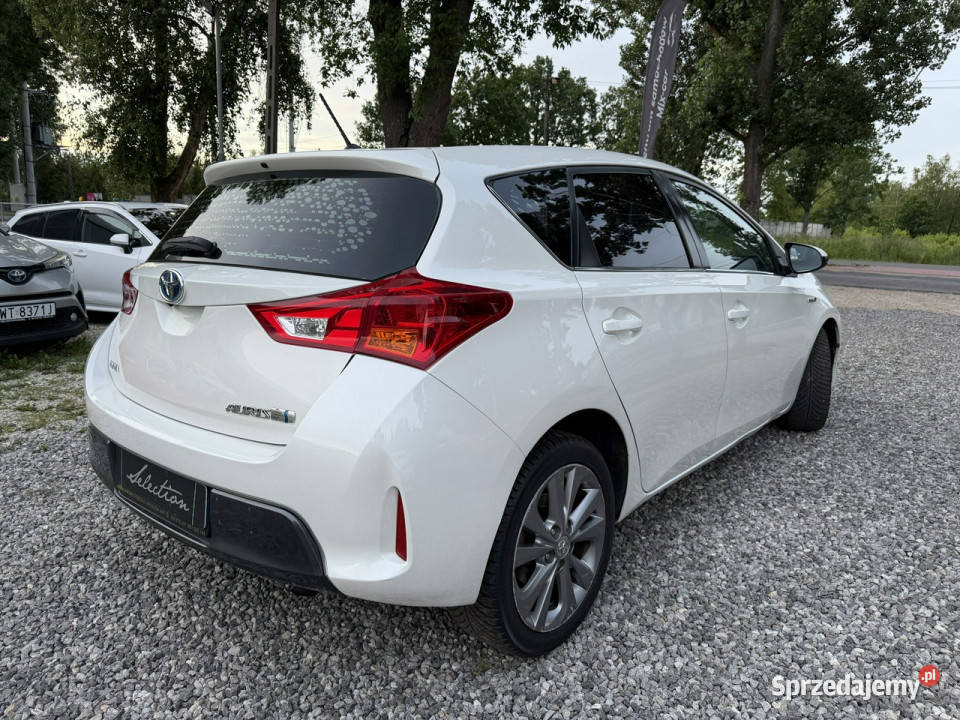 Toyota Auris 18 HSD 136 Serwisowany Kamera Ładny komputer pokładowy Otwock Mały