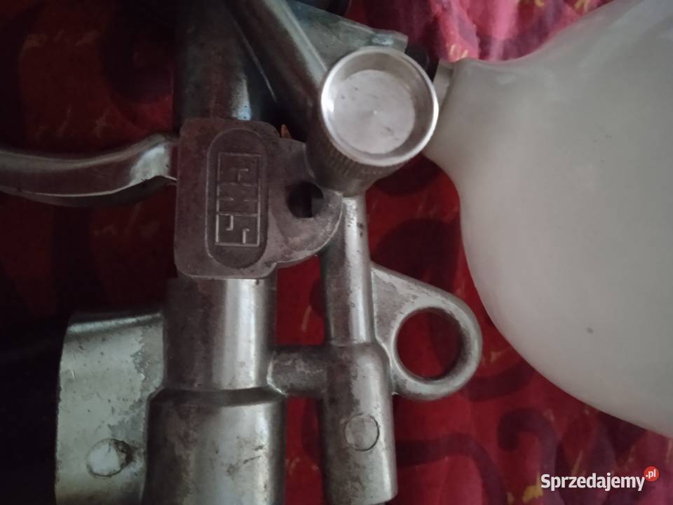 Pistolet lakierniczy CHS16 dysza 2 Stoczek Łukowski