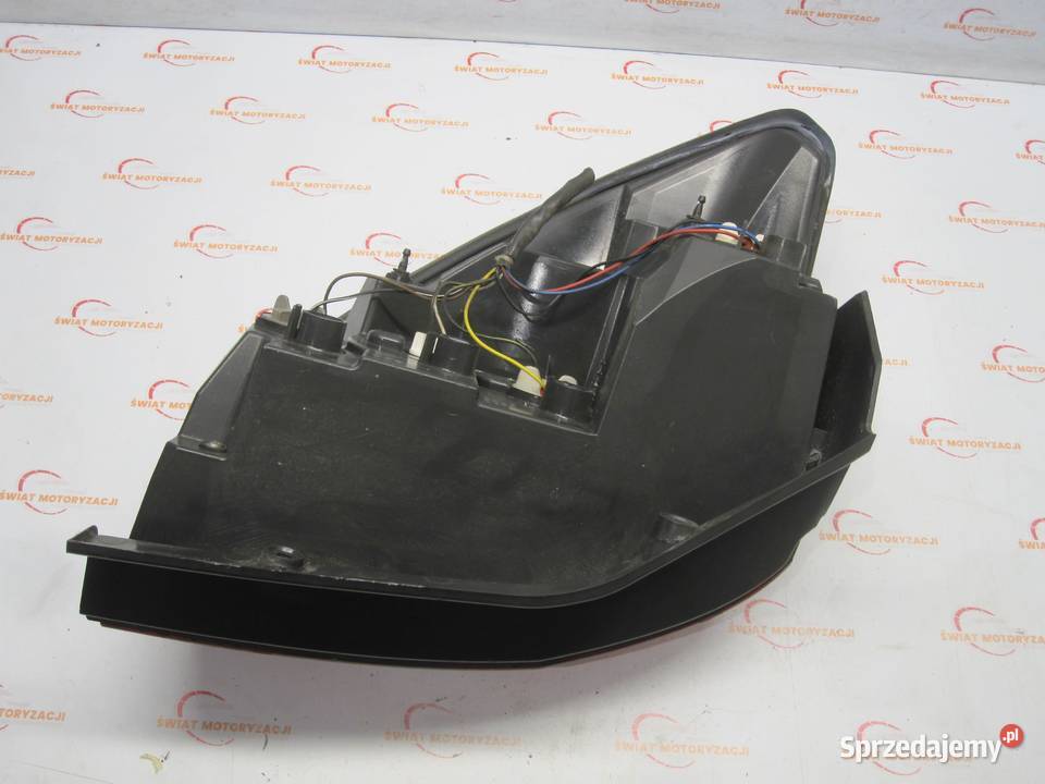 CHEVROLET CAPTIVA LIFT 11r lampa prawa tył Kielce