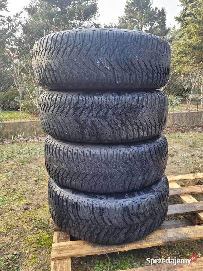 Opony zimowe kierunkowe Good Year ultragrip mazowieckie Milanówek