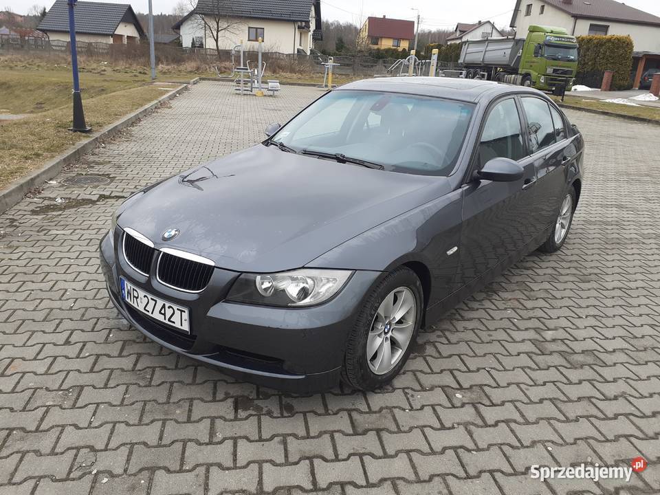BMW seria E90 kolor szary 2006r zadbany