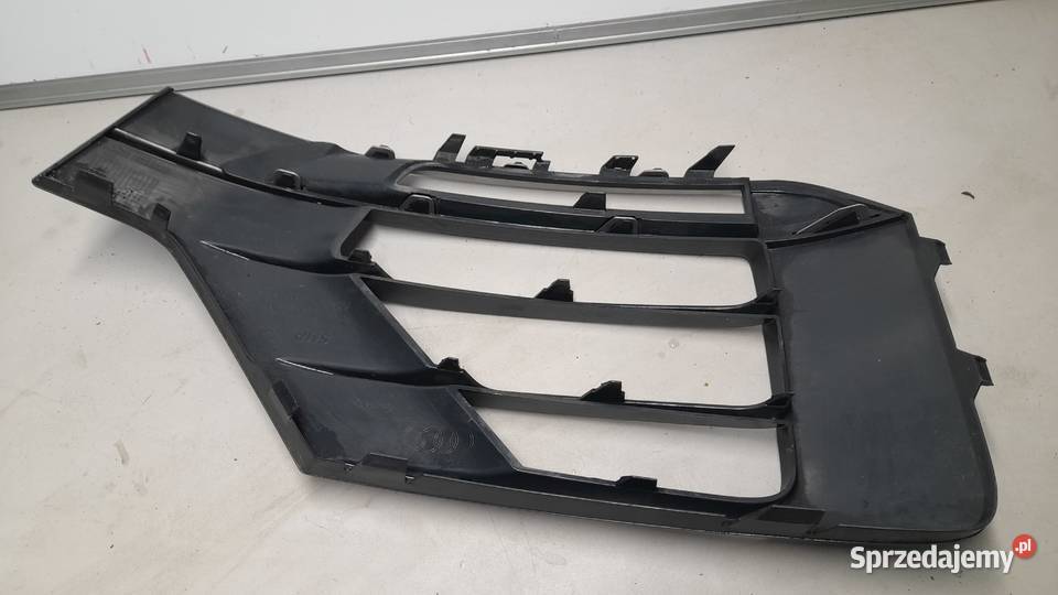 AUDI Q2 KRATKA ZAŚLEPKA ZDERZAKA LEWA 81A807681A osobowe Goleniów sprzedam