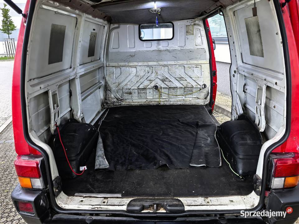 VW TRANSPORTER T4 24 Diesel Nowe Opony Poznań