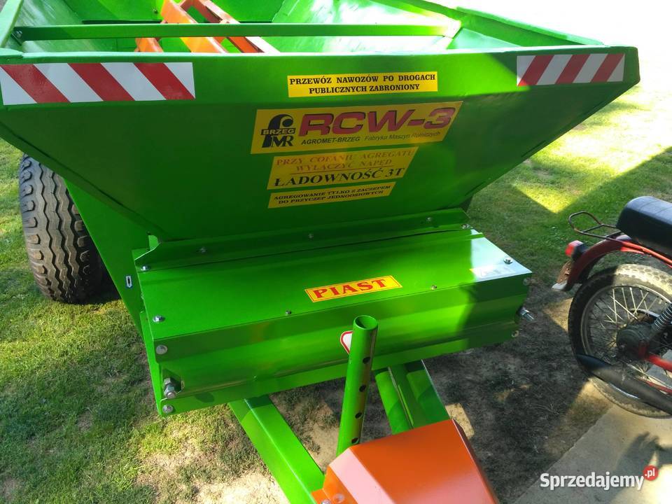 Rozsiewacz wapna RCW 3 Kępa Lubawska