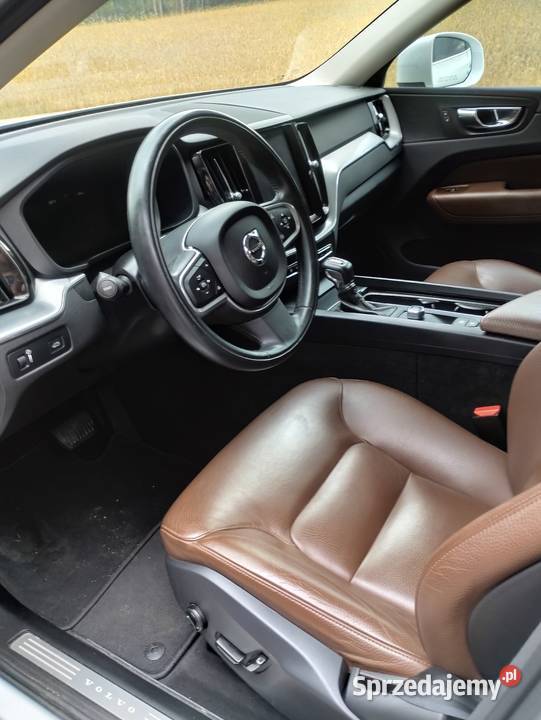 Sprzedam Volvo XC60 2018 mazowieckie Wesoła