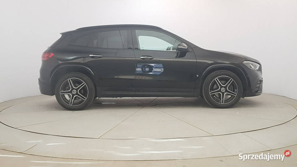 Mercedes GLA 200 AMG Line Z Polskiego Salonu czujnik zmierzchu Warszawa