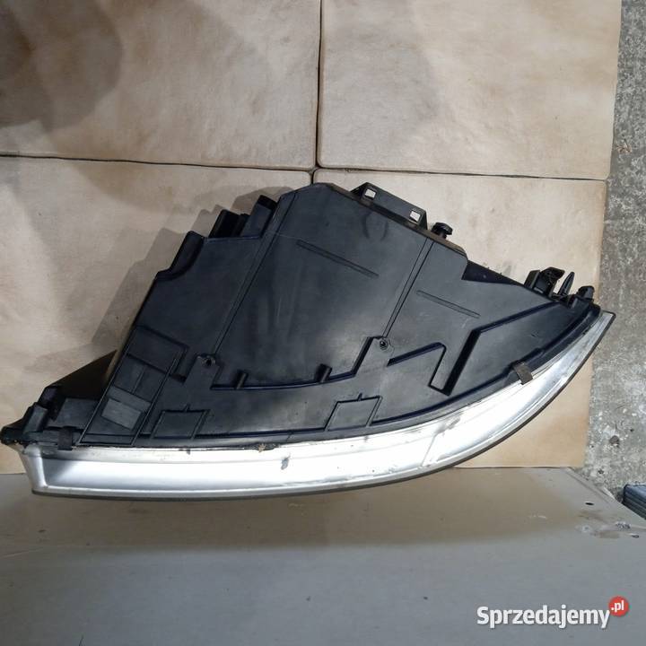 VW T5multivan reflektor prawy H4 orginal Kamieniec Wrocławski