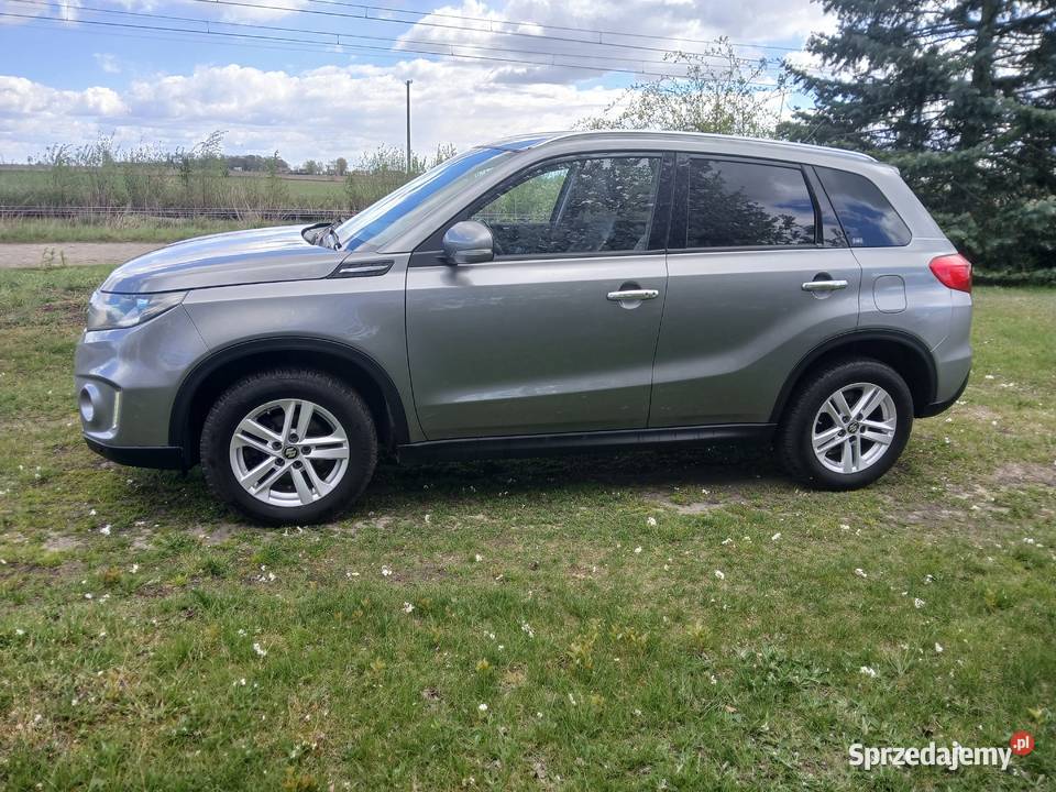 Suzuki Vitara AllGRIP 16i 120 4x4 mały przebieg Marzenin
