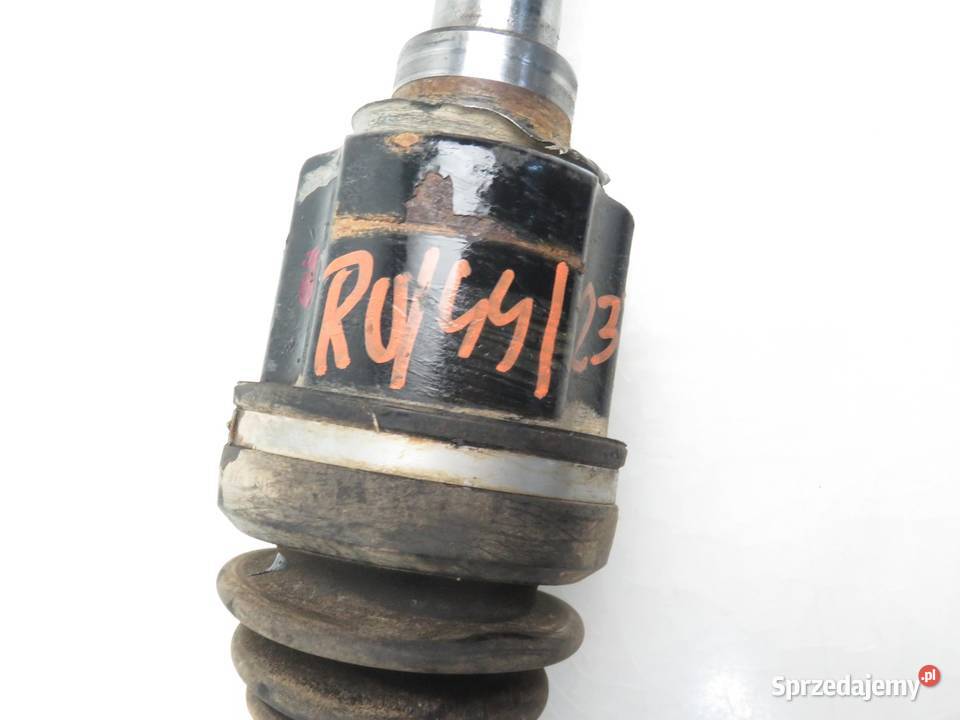 PÓŁOŚ LEWA PRZEDNIA SUZUKI SX4 20 DDiS osobowe