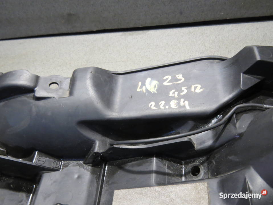 SUZUKI GSR 600 GSR600 K10 BŁOTNIK TYŁ Toruń