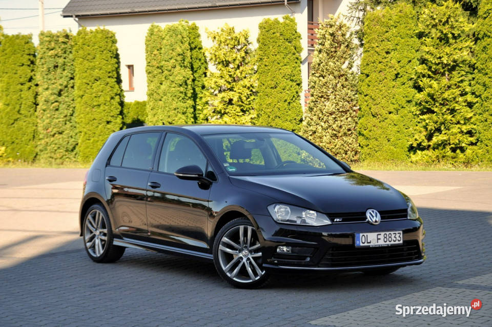 Volkswagen Golf 16TDI110RLineDuża aluminiowe felgi